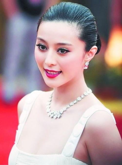 娱乐吃瓜女星关系怎么样,揭秘吃瓜女星之间的复杂关系网